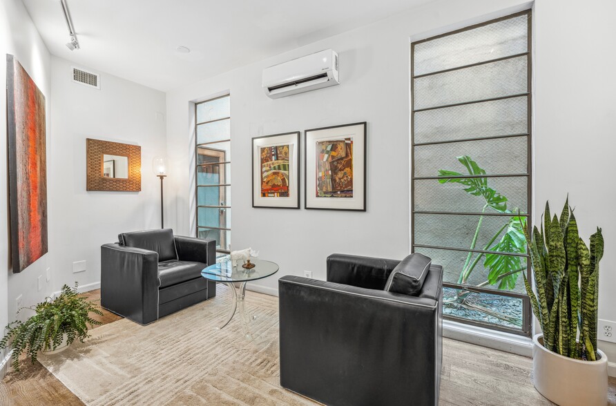 More Photos Of 3636 5th Ave, San Diego Office For Lease