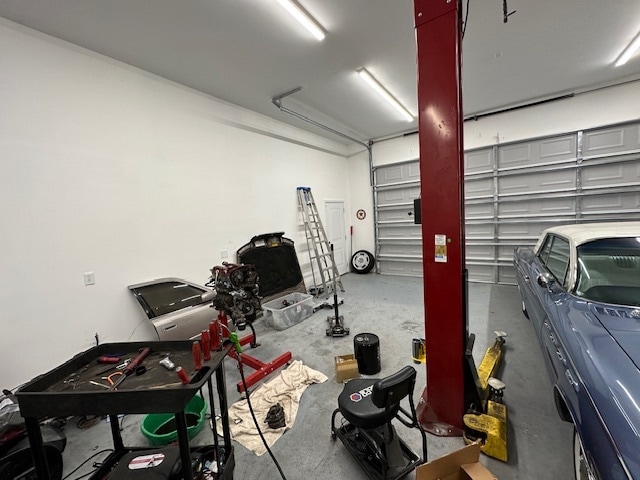 More Photos Of 829 Roberson St, Conroe Auto Repair For Sale