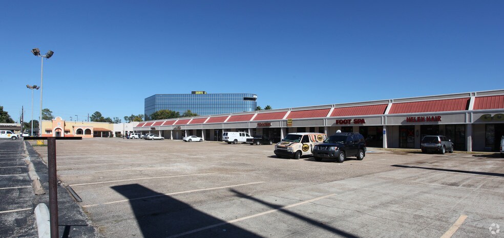 More Photos Of 4610 FM 1960 W, Houston Unknown For Lease