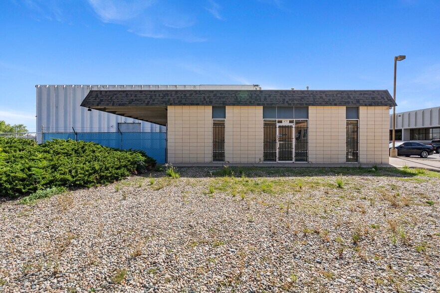 More Photos Of 675 Elkton Dr, Colorado Springs Distribution For Lease