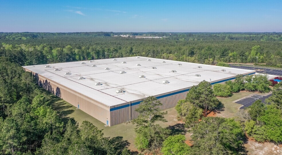 More Photos Of 800 Technology Dr, Fayetteville Distribution For Sale