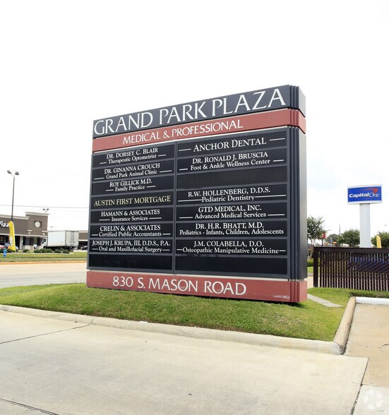 More Photos Of 830 S Mason Rd, Katy Medical For Sale