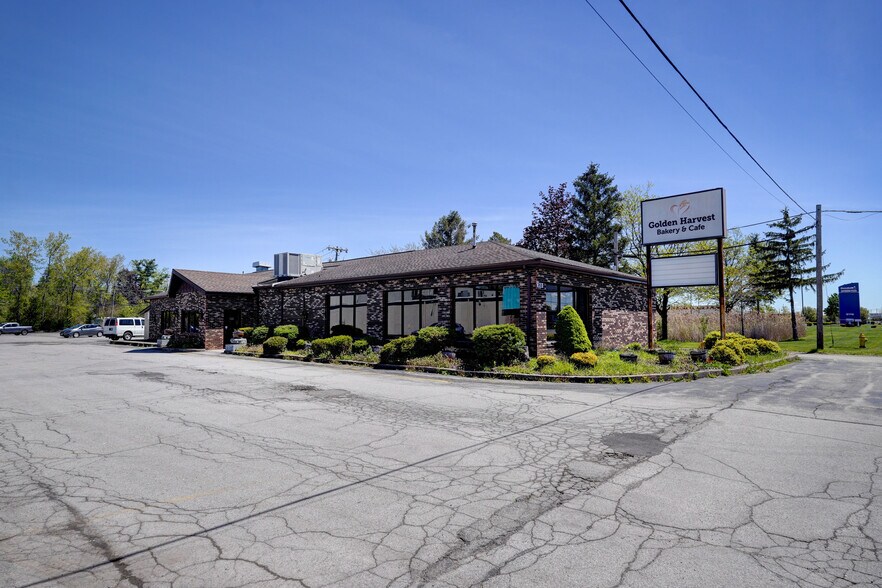 Primary Photo Of 368 Jefferson Rd, Rochester Restaurant For Sale