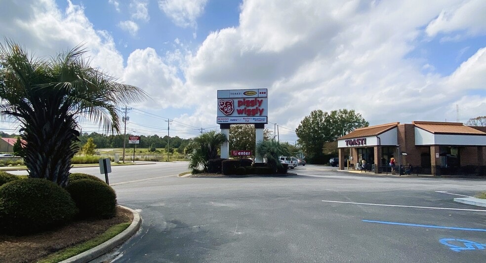 More Photos Of 630 Skylark Dr, Charleston Unknown For Lease