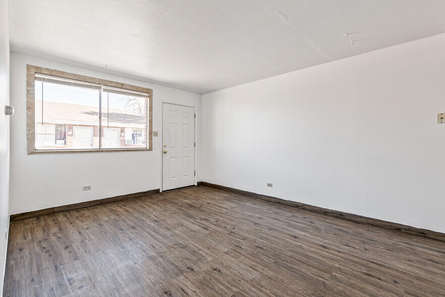 More Photos Of 5325 & 5335 W 4th Ave, Lakewood Apartments For Sale