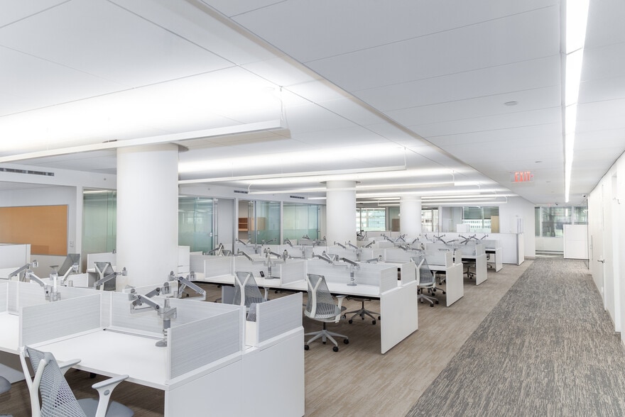 More Photos Of 805 Third Ave, New York Office For Lease