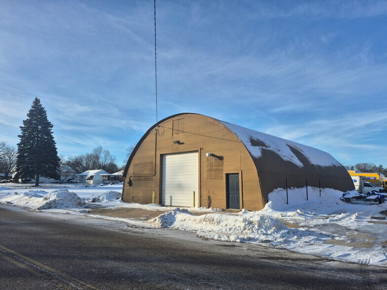 Primary Photo Of 644 N Lincoln St, Elkhorn Office For Lease