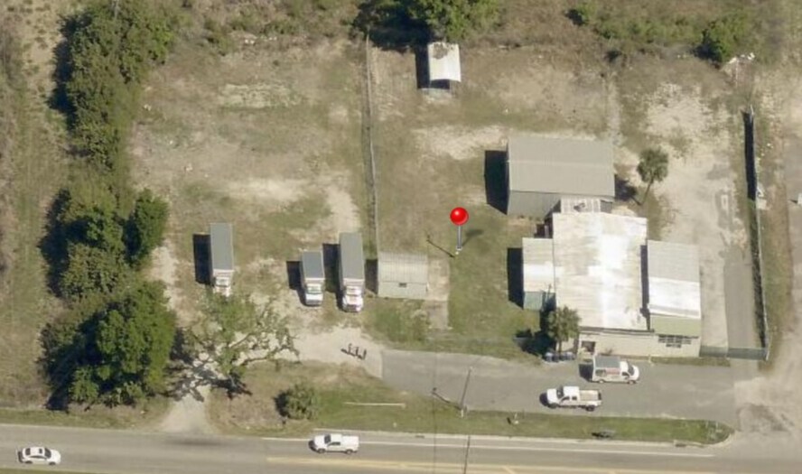 More Photos Of 7812 Symmes Rd, Gibsonton Service For Lease