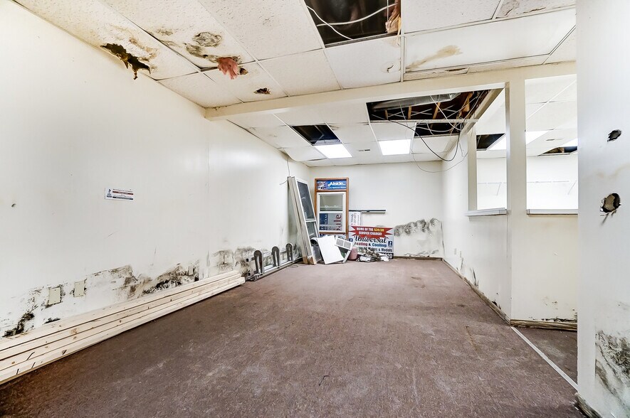 More Photos Of 6750 Brandt Pike, Huber Heights Medical For Sale