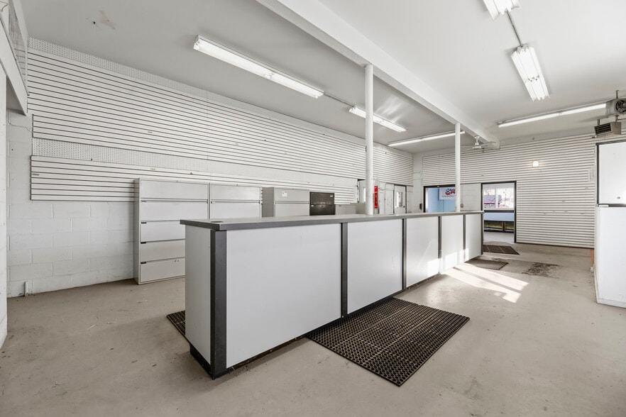 More Photos Of 1311 East St, Pittsfield Warehouse For Sale