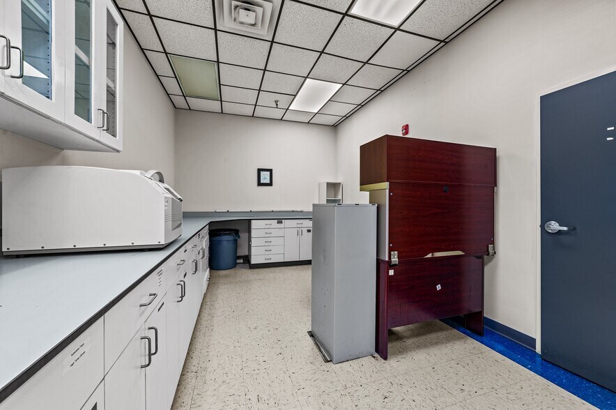More Photos Of 2107 Black Creek Rd SE, Wilson Warehouse For Sale