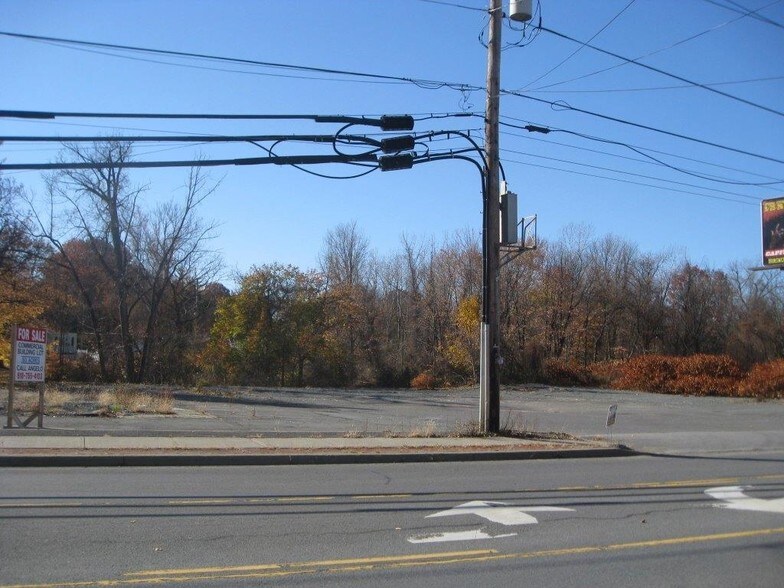 More Photos Of 128-130 Main Ave, Wynantskill Land For Sale
