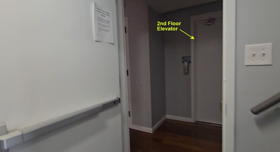 More Photos Of 7115 Northern Blvd, Jackson Heights Office For Sale