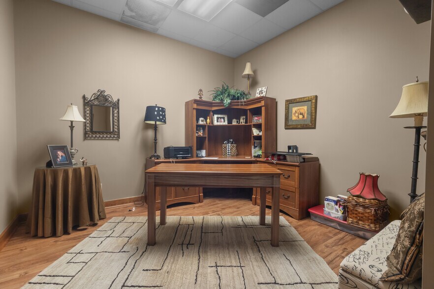 More Photos Of 103 E Main St, New Iberia Loft Creative Space For Sale