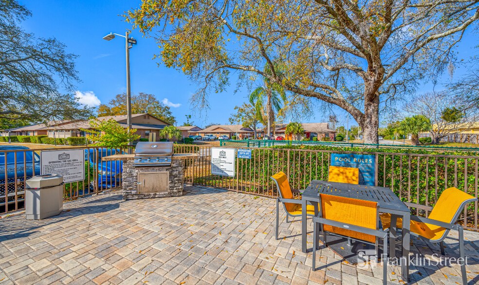 More Photos Of 7110 Tudor Ln, Port Richey Apartments For Sale