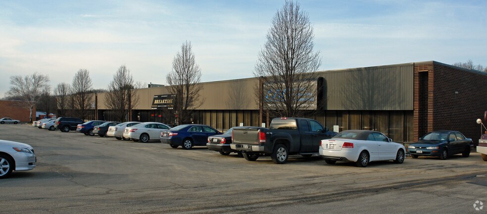 Primary Photo Of 30 Oser Ave, Hauppauge Light Manufacturing For Lease