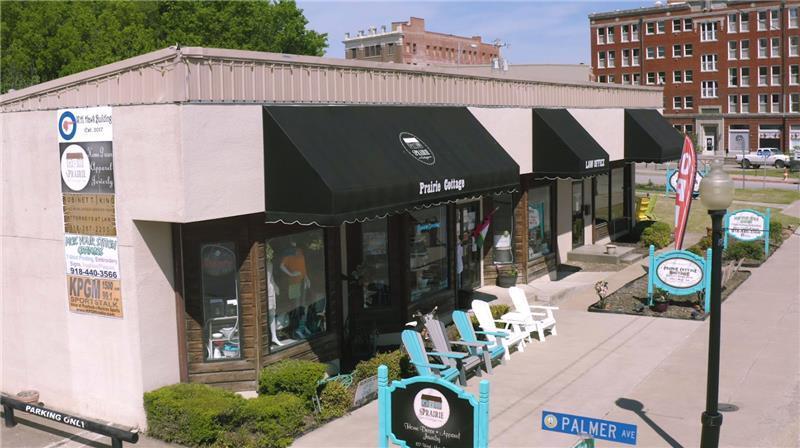 More Photos Of 125-127 W Main St, Pawhuska Storefront For Sale