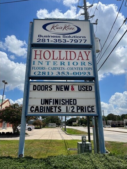 More Photos Of 1004 Spring Cypress Rd, Spring Showroom For Sale