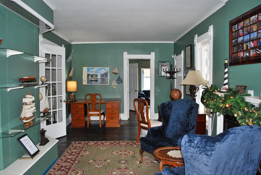More Photos Of 935 S Ironwood Dr, South Bend Office For Sale