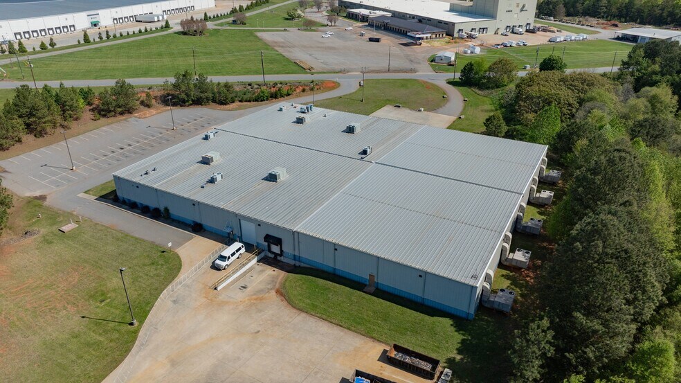 More Photos Of 130 Rimmer Farm Rd, Troutman Manufacturing For Lease
