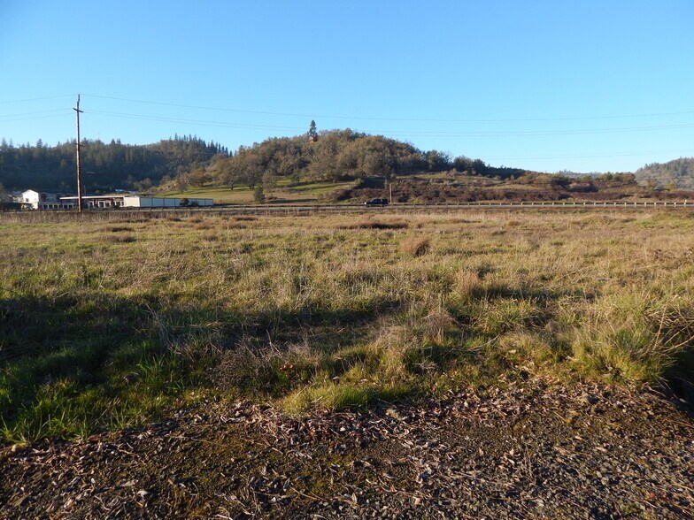 More Photos Of 0 NE Douglas Avenue, Roseburg Land For Sale