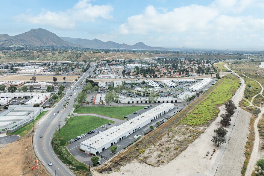 More Photos Of 851 S Mount Vernon Ave, Colton Medical For Lease