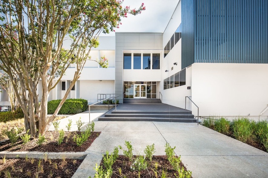 More Photos Of 7410 Northside Dr, North Charleston Medical For Lease