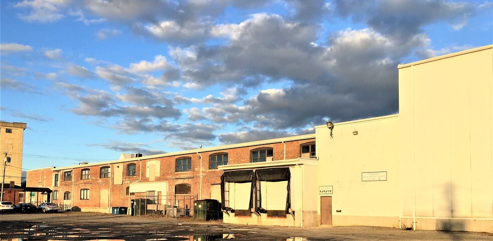More Photos Of 376 Nash Rd, New Bedford Refrigeration Cold Storage For Sale
