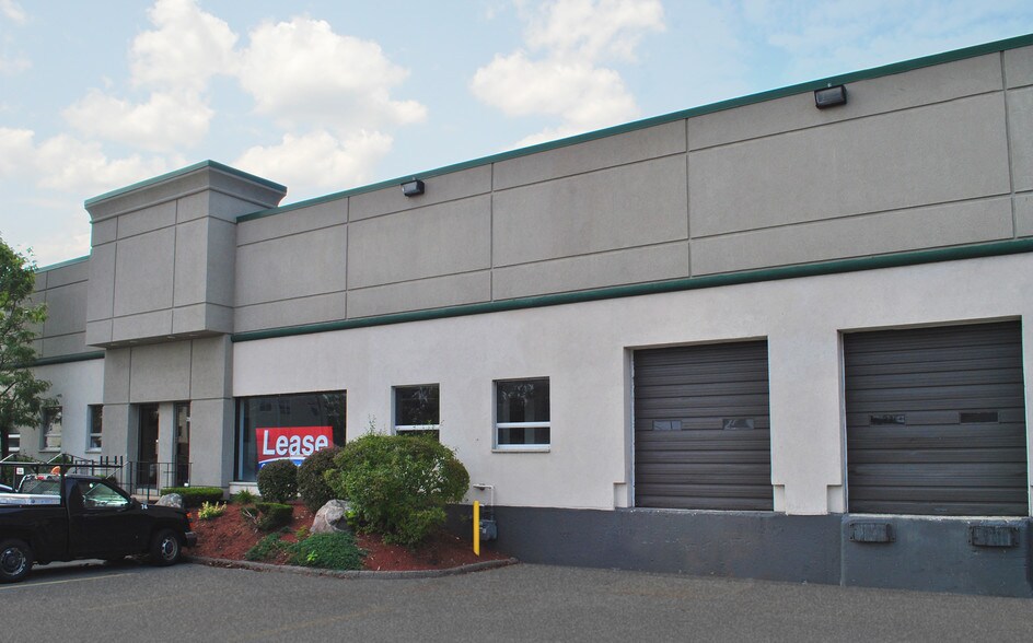 More Photos Of 74-124 Cummings Park, Woburn Flex For Sale