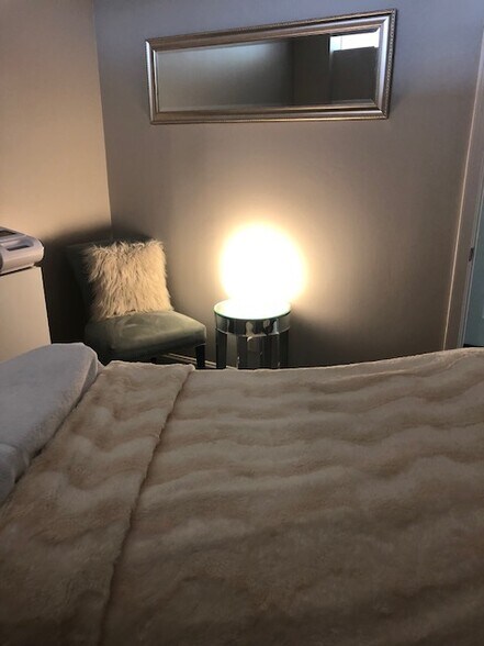 More Photos Of 1416 Campbell Rd, Houston Medical For Lease