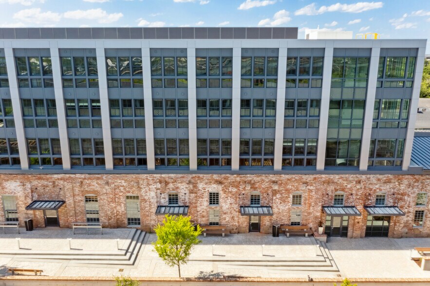 More Photos Of 651 Meeting St, Charleston Office Residential For Lease