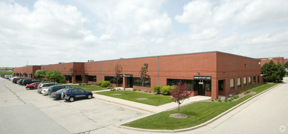 More Photos Of 2000 Pewaukee Rd, Waukesha Unknown For Lease