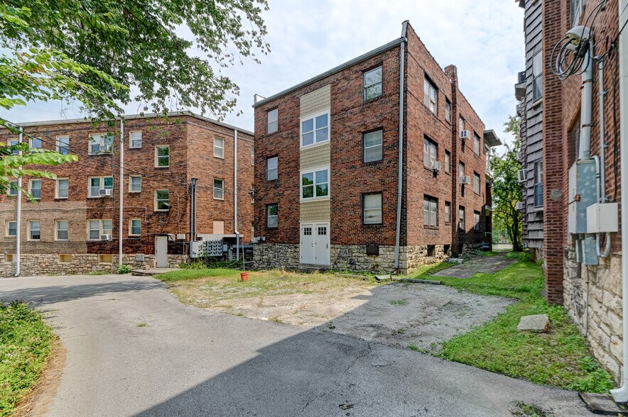 More Photos Of 2734 Charlotte St, Kansas City Apartments For Sale
