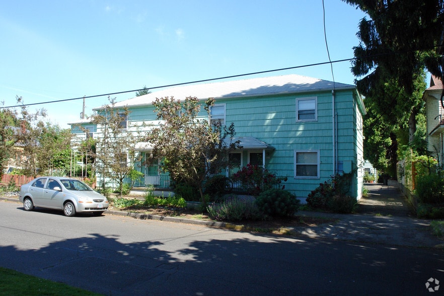 More Photos Of 1204-1238 NE 22nd Ave, Portland Apartments For Sale