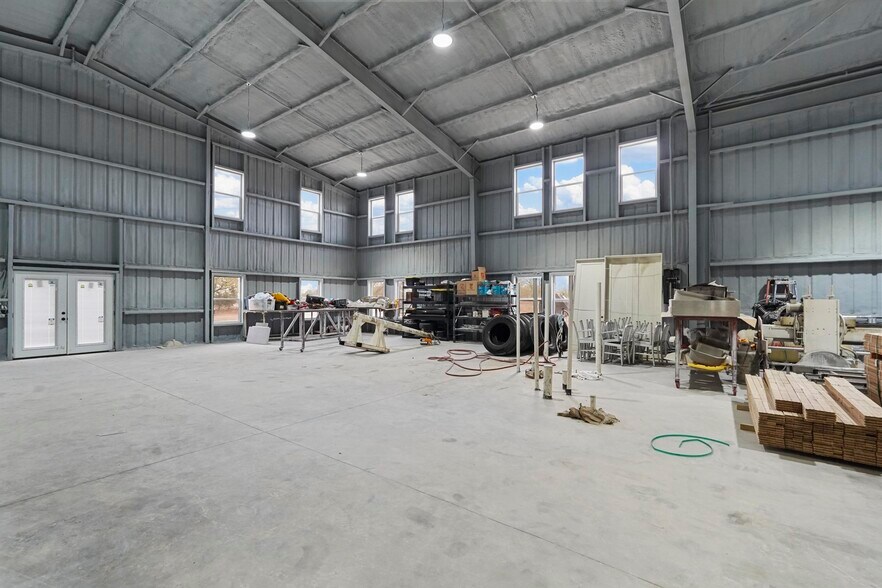 More Photos Of 1979 FM 1903, Caddo Mills Warehouse For Lease