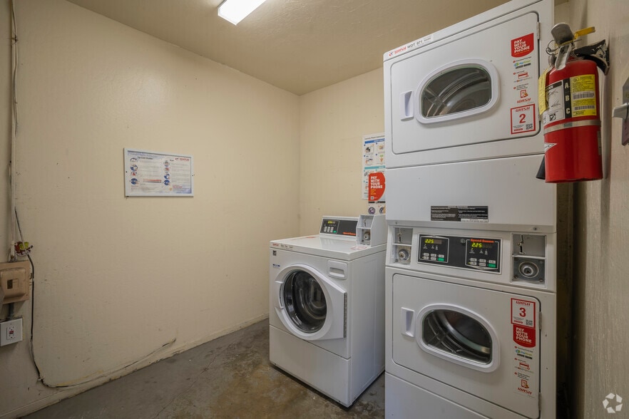 More Photos Of 2500 Dana St, Berkeley Apartments For Sale