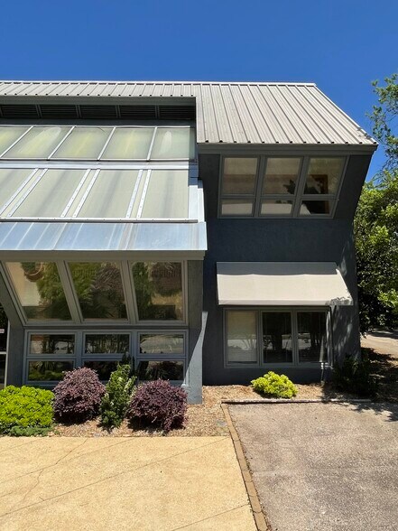 More Photos Of 850 W Morgan St, Raleigh Loft Creative Space For Sale