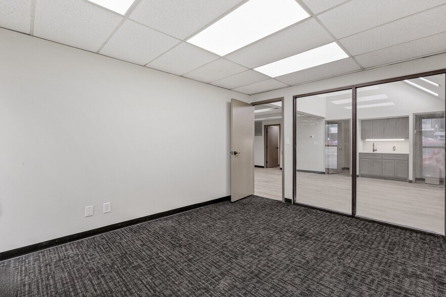 More Photos Of 1515 S Boulder Ave, Tulsa Office For Lease