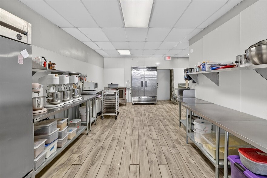 More Photos Of 135 E Main St, Woodville Storefront Retail Residential For Sale