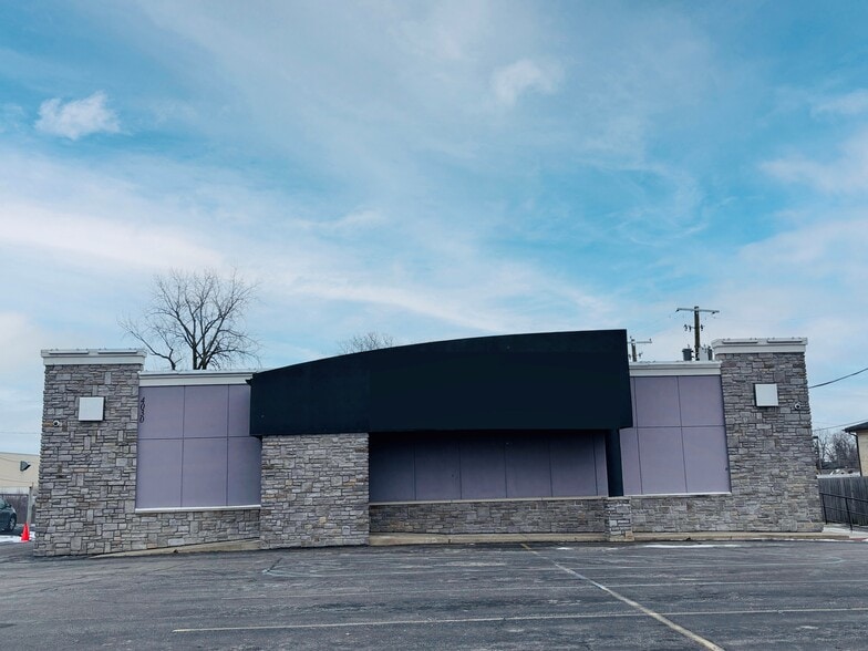 Primary Photo Of 4030 Coldwater Rd, Fort Wayne Bar For Sale