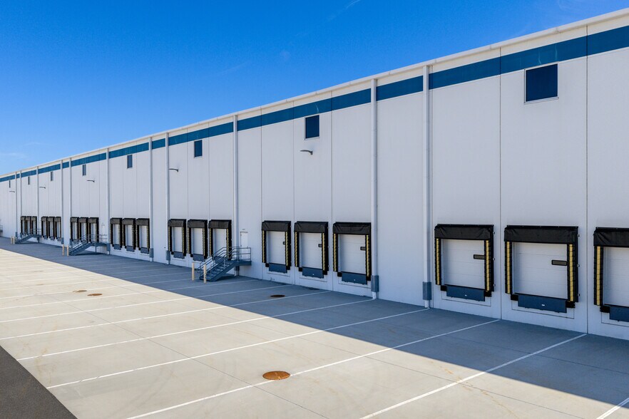 More Photos Of 1500 E 2nd St, Eddystone Warehouse For Lease