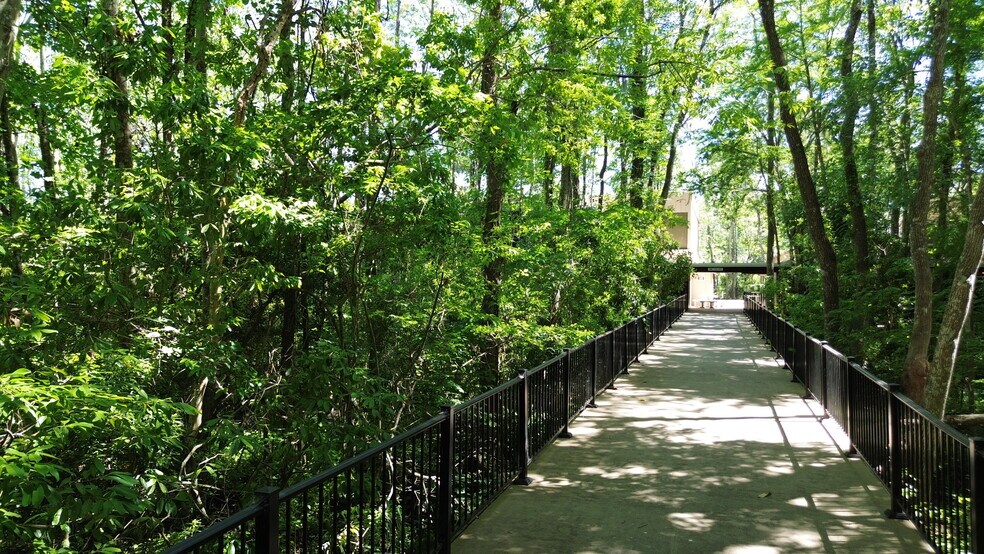 More Photos Of 2301 Park Ave, Orange Park Medical For Lease