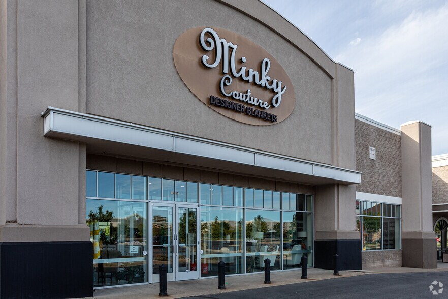 More Photos Of 815 W Antelope Dr, Layton Unknown For Lease