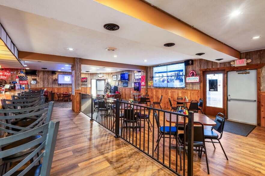 More Photos Of 1600 State St, Blair Restaurant For Sale