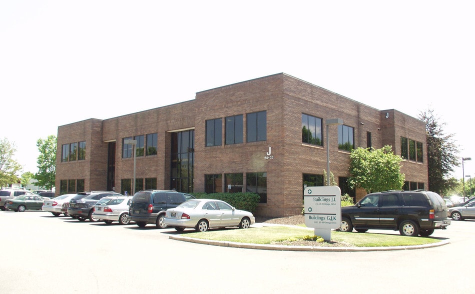 Primary Photo Of 24-33 Omega Dr, Newark Medical For Sale