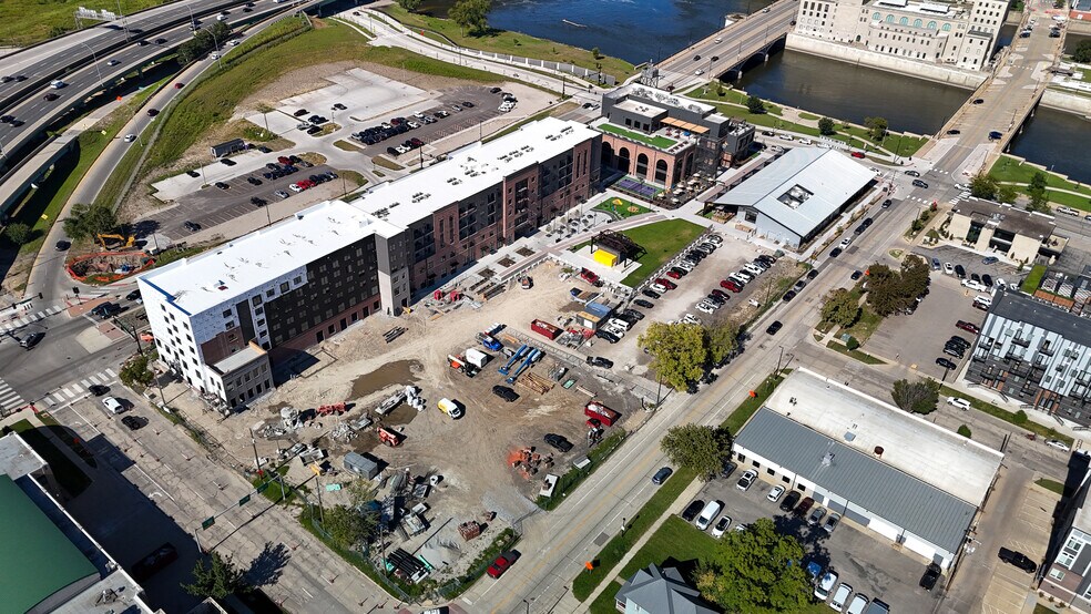 More Photos Of 151 1st Avenue SW, Cedar Rapids Apartments For Lease