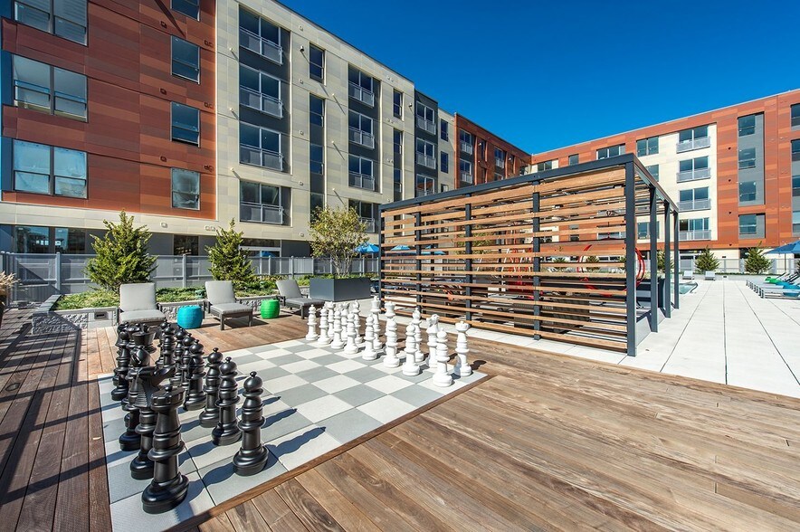 More Photos Of 190 Pleasant St, Malden Apartments For Lease