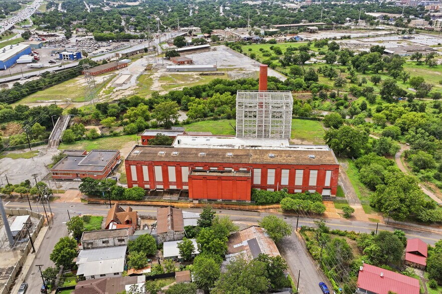 More Photos Of 200 Mission Rd, San Antonio Flex For Sale