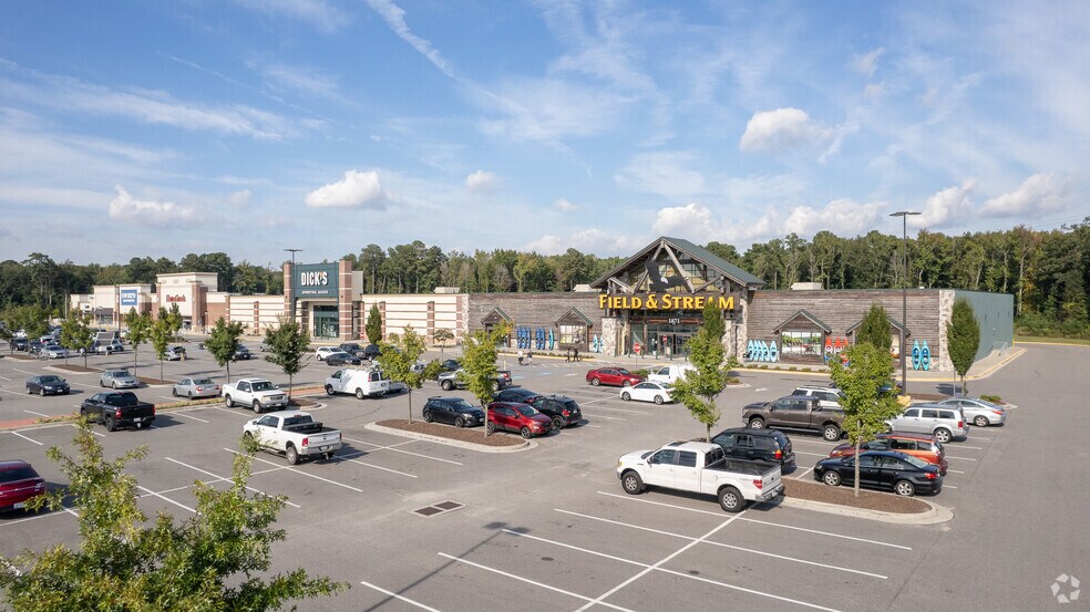 Primary Photo Of 1501 Sentinel Dr, Chesapeake General Retail For Lease