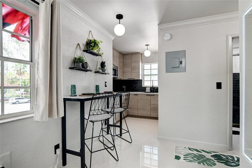 More Photos Of 1007 SE 2nd Ct, Fort Lauderdale Apartments For Sale